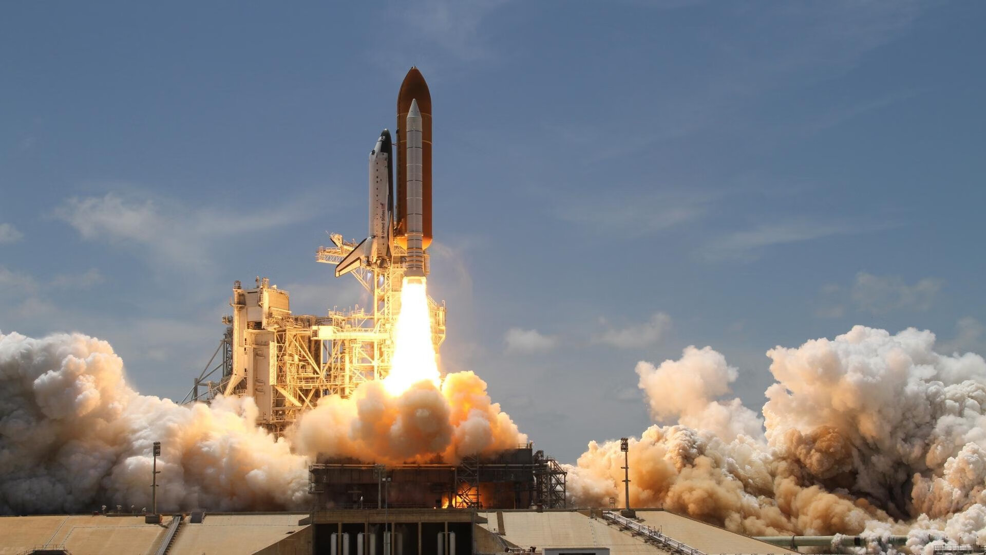 体育新闻中心协办国际体育内容创新合作峰会，体育产业高峰论坛